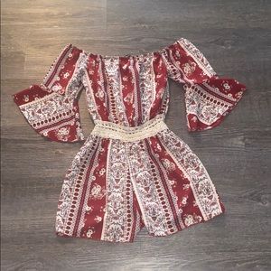 Womens medium romper rue 21